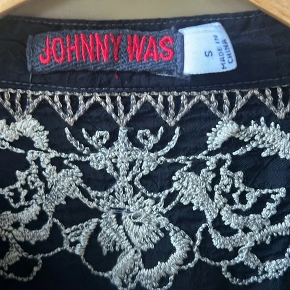 Johnny Was Meadow Embroidered Longline Tunic Blouse. Long Sleeve Black Roomy S - Picture 3 of 11